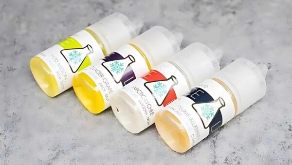 ICE-LAB冰凍實驗室_PhotoGrid-scaled-1.jpg ICE LAB煙油 冰凍實驗室小煙油 30ml/36mg 高涼煙油推薦